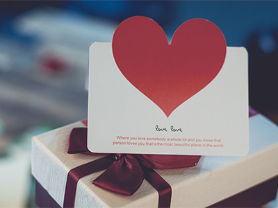 广告制作通过创意表达方式使光芒相互共