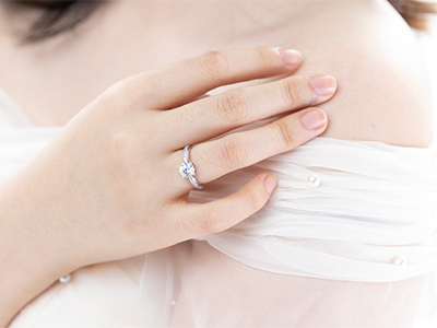 制作珠宝广告片以光影雕刻奢华